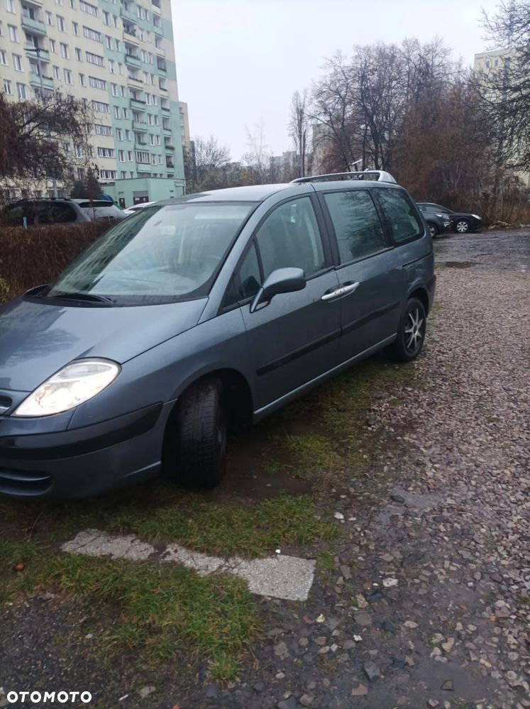 Citroën C8 2.0 16V Style - 9