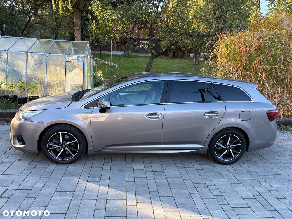 Toyota Avensis - 26