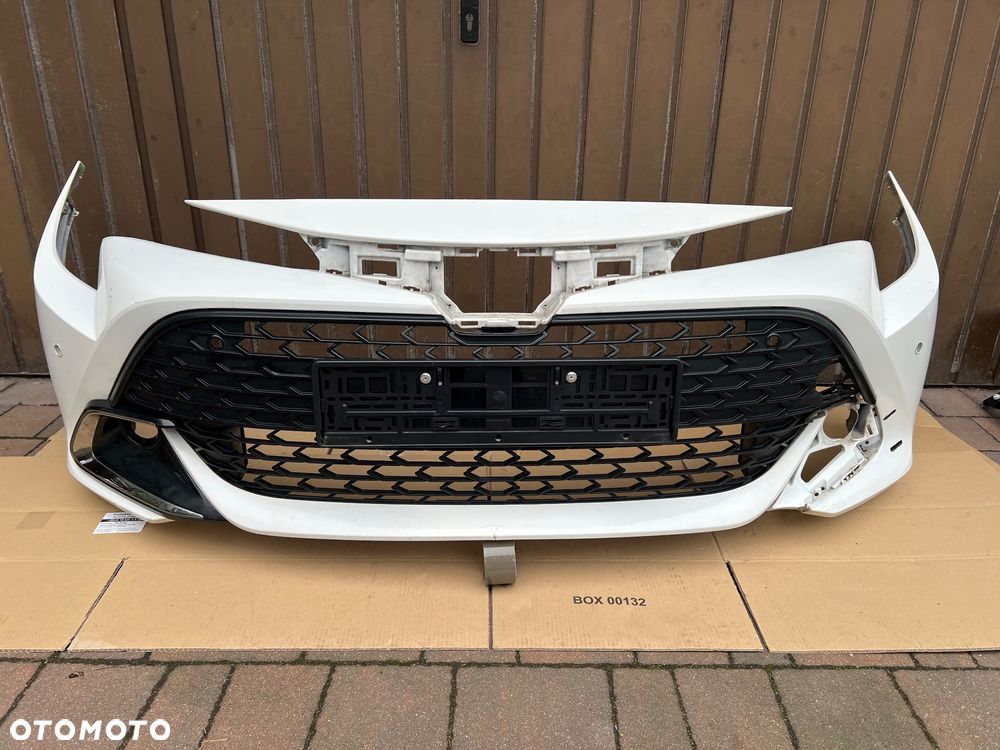 TOYOTA COROLLA E21 LIFT 23- ZDERZAK PRZEDNI PRZÓD 4XPDC HB KOMBI - 1