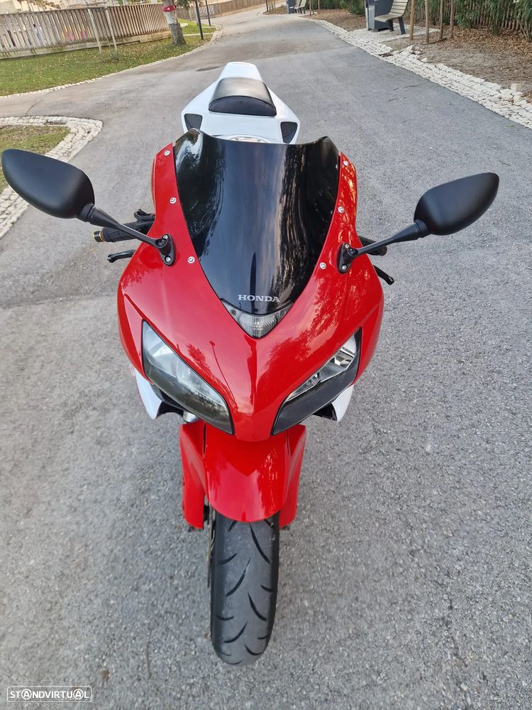 Honda CBR 1000RR  Possível Financiamento - 10