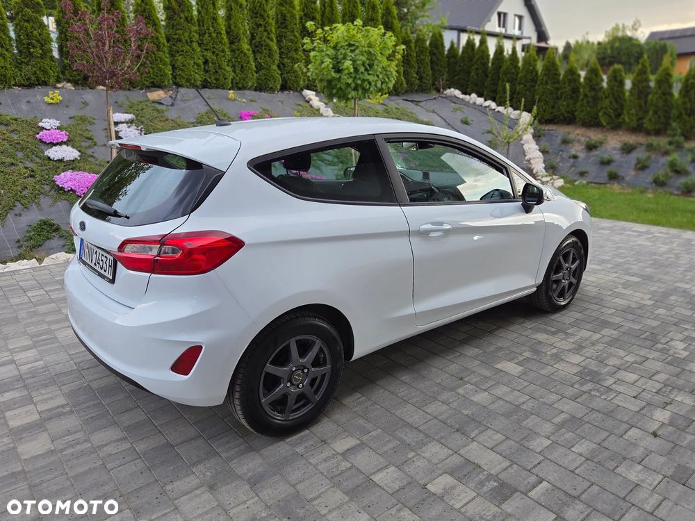 Ford Fiesta 1.1 COOL&CONNECT - 11