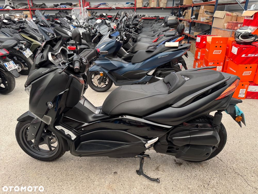 Yamaha X-max - 4