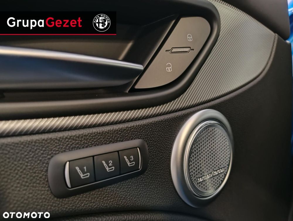 Alfa Romeo Stelvio - 17