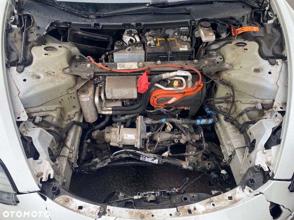 Tesla Model 3 - 6