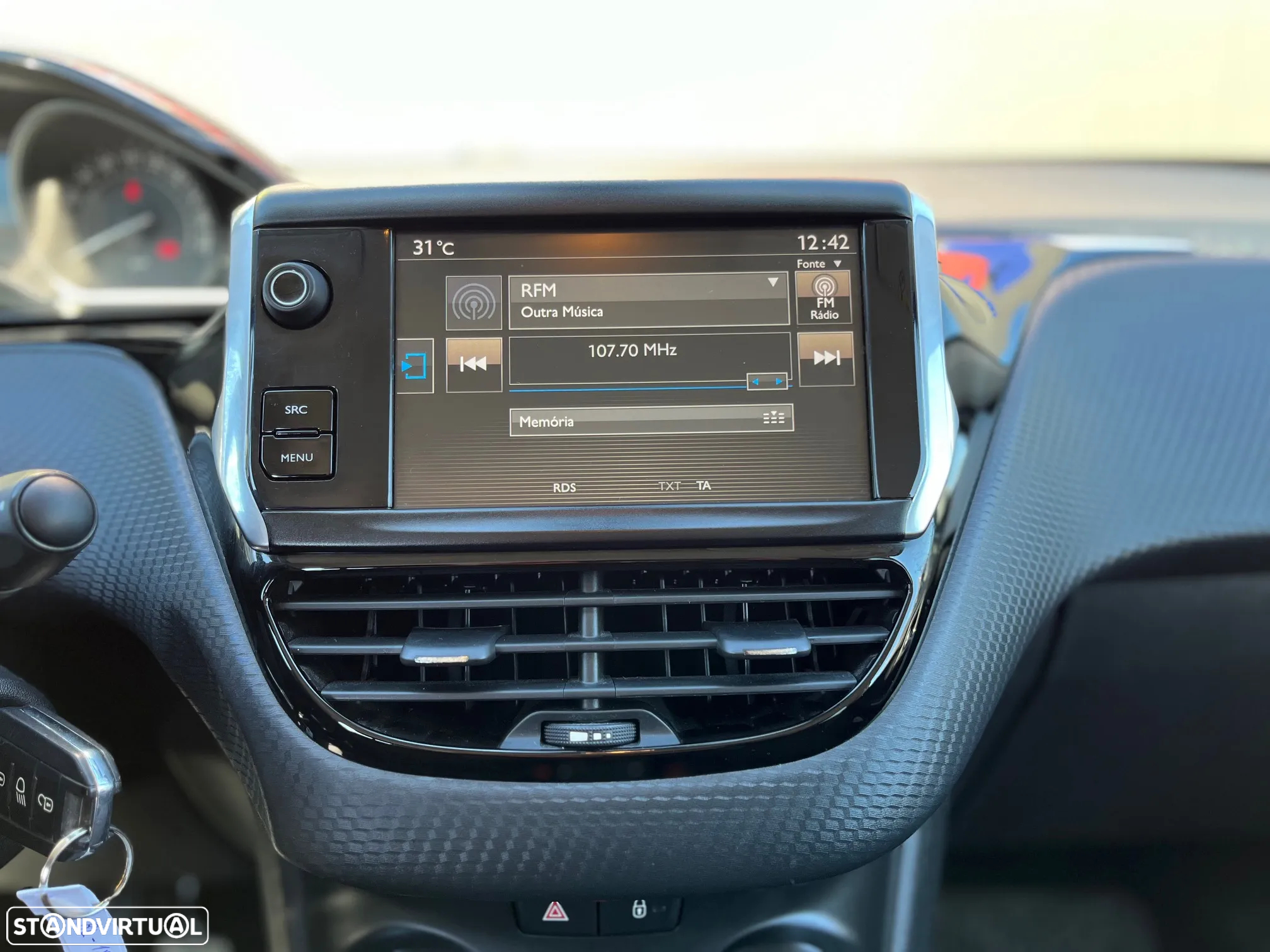 Peugeot 2008 1.2 PureTech Style - 16