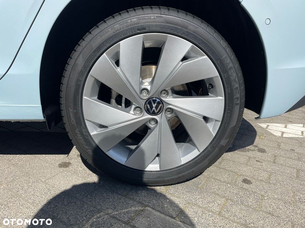 Volkswagen Golf - 27