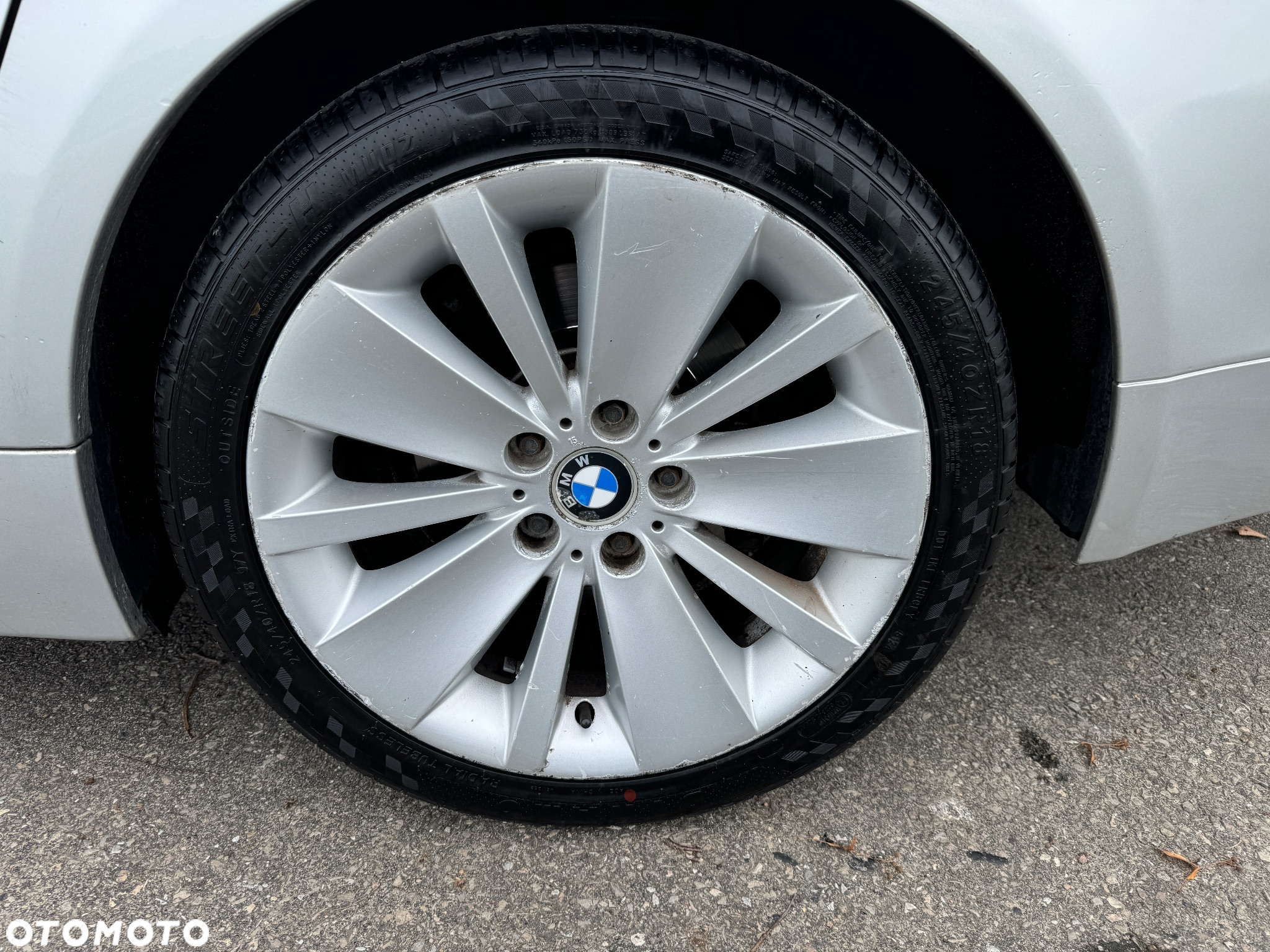 BMW Seria 5 520i - 11