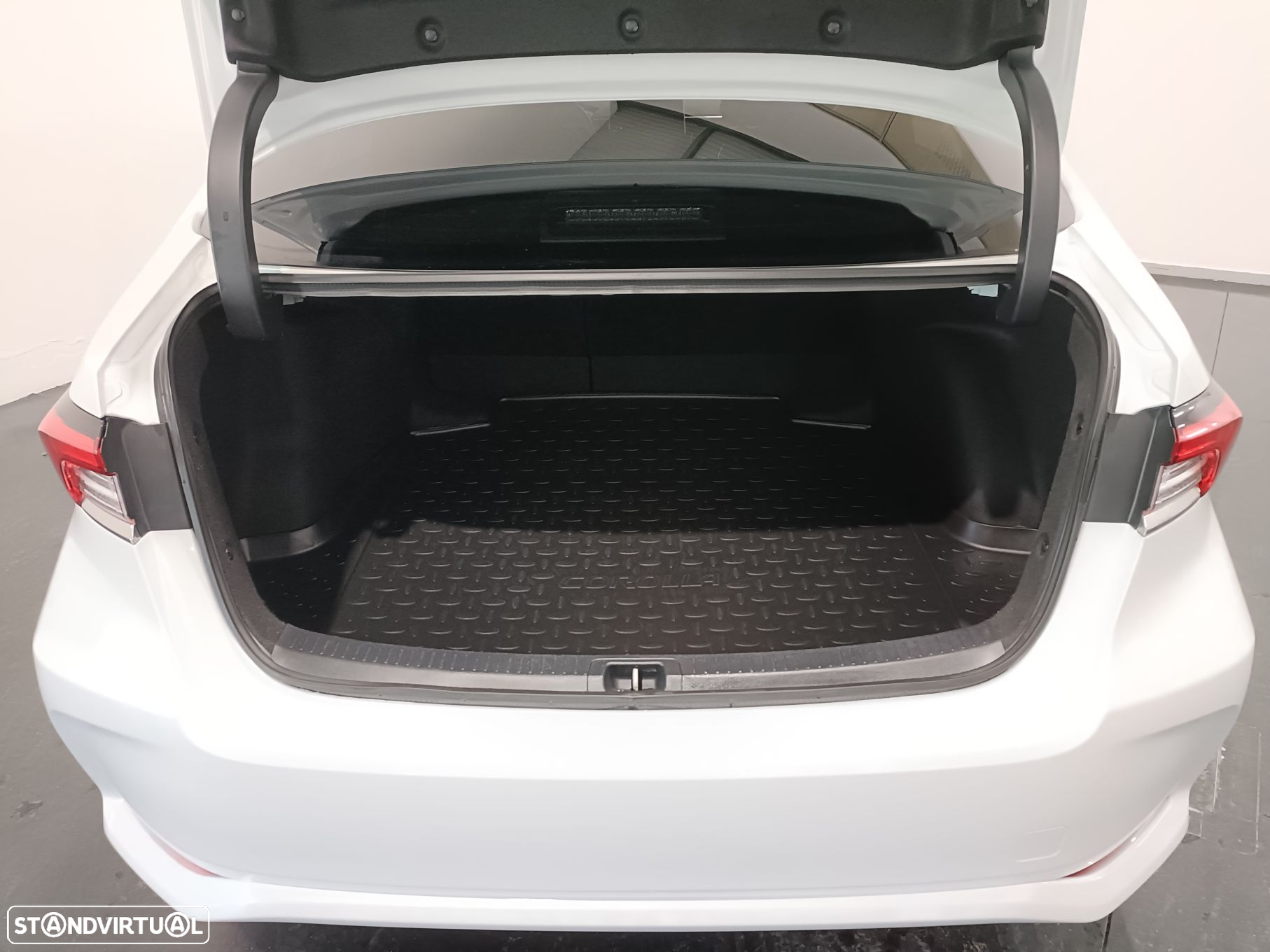 Toyota Corolla - 11