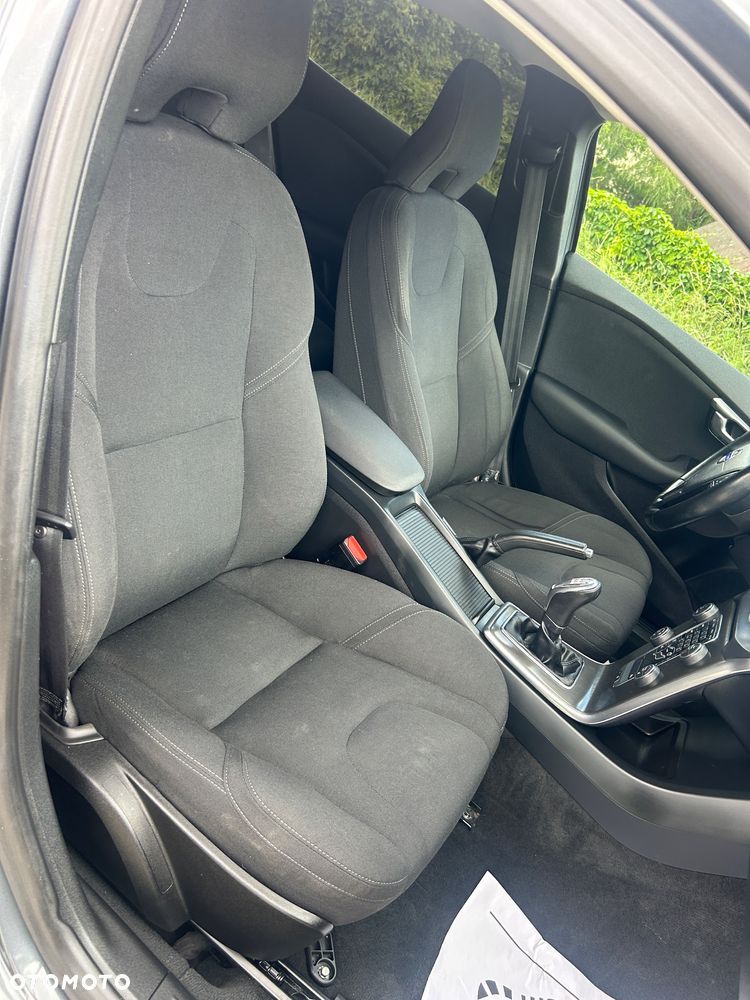 Volvo V40 D2 You - 9