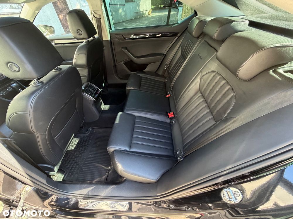 Skoda Superb 2.0 TDI L&K DSG - 19