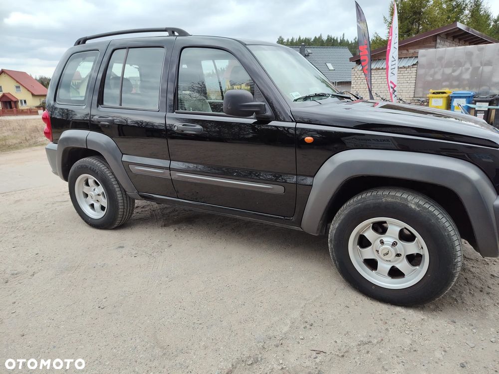 Jeep Cherokee - 9