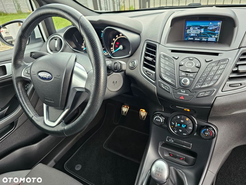 Ford Fiesta 1.0 EcoBoost S&S ST-LINE Black - 8