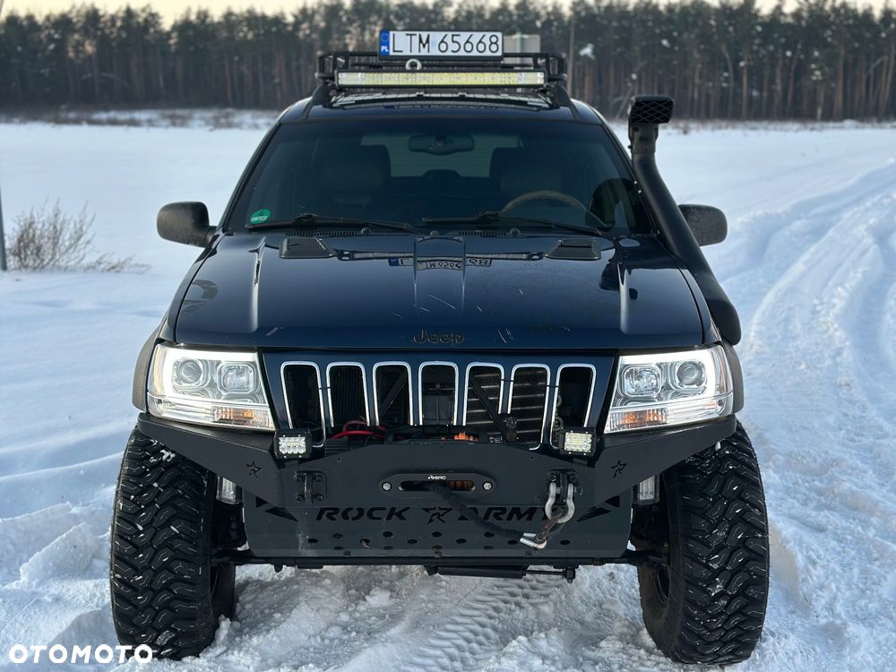 Jeep Grand Cherokee - 31