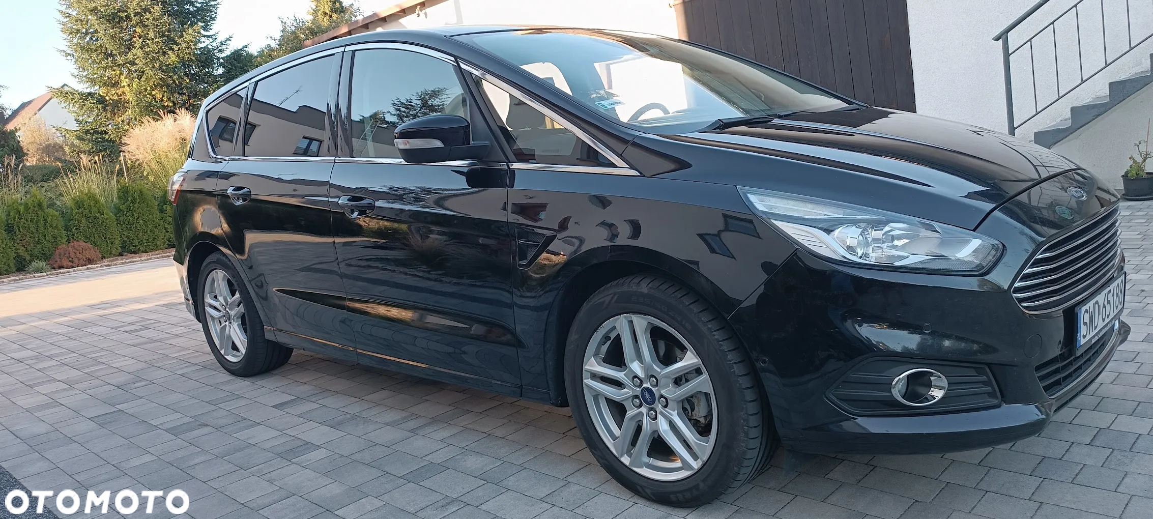 Ford S-Max 2.0 TDCi Titanium PowerShift - 8