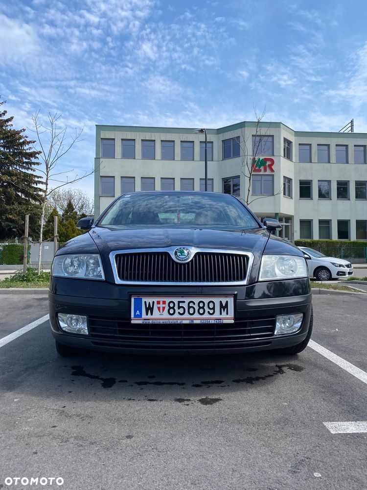 Skoda Octavia 1.9 TDI Classic DSG - 2