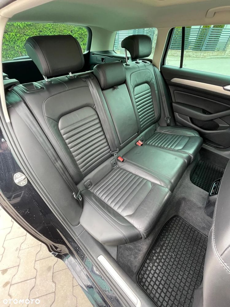 Volkswagen Passat - 8