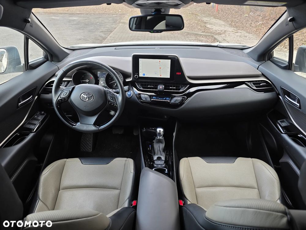 Toyota C-HR 2.0 Hybrid Executive - 19