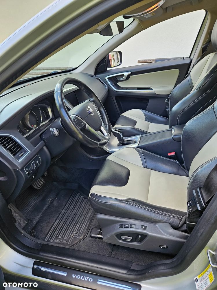 Volvo XC 60 T5 Geartronic Momentum - 6