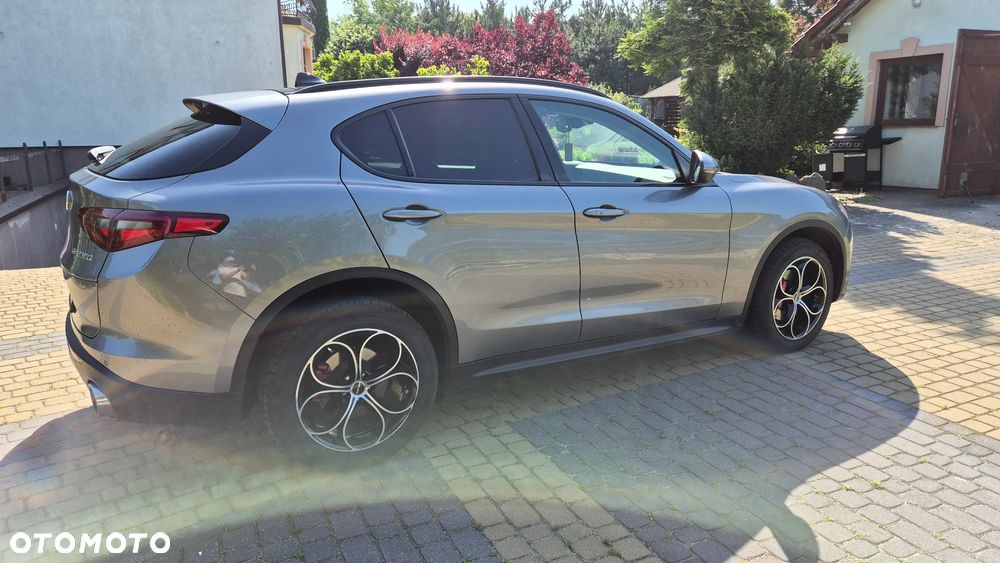 Alfa Romeo Stelvio 2.0 Turbo TI Q4 - 4