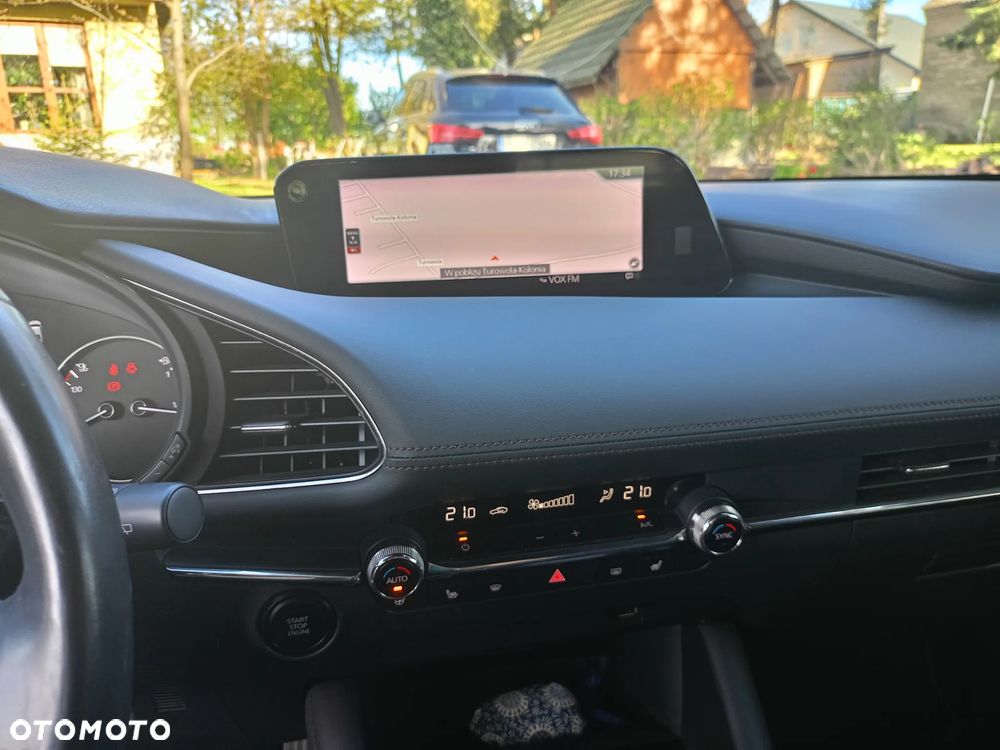 Mazda 3 e-SKYACTIV-G 122 M HYBRID DRIVE EXCLUSIVE-LINE - 13