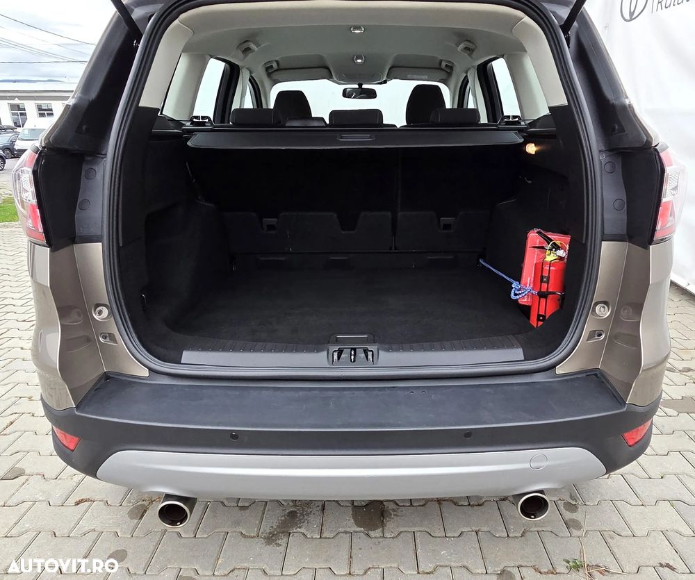 Ford Kuga 1.5 EcoBoost 4WD Aut. Trend - 29