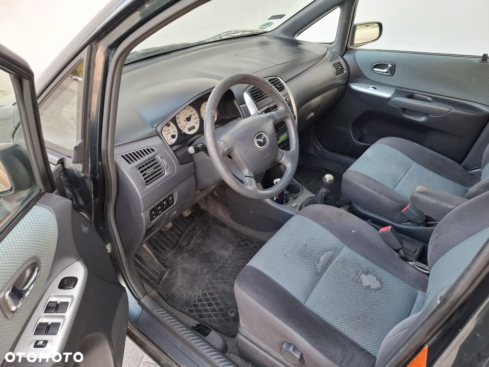 Mazda Premacy - 5