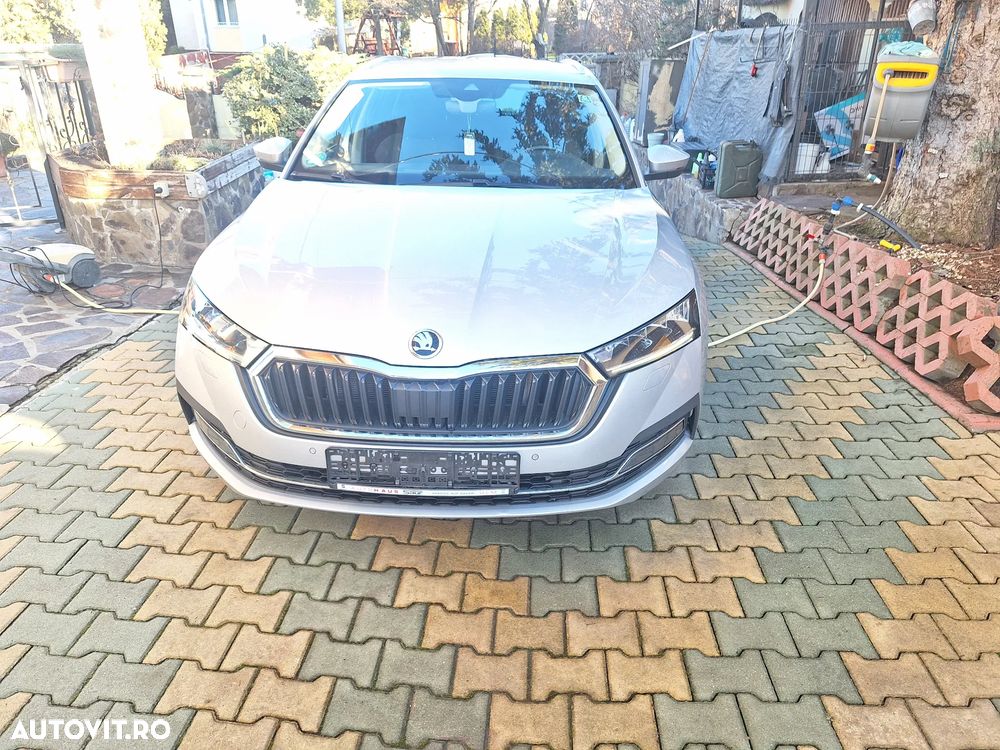 Skoda Octavia 2.0 TDI DSG First Edition - 12