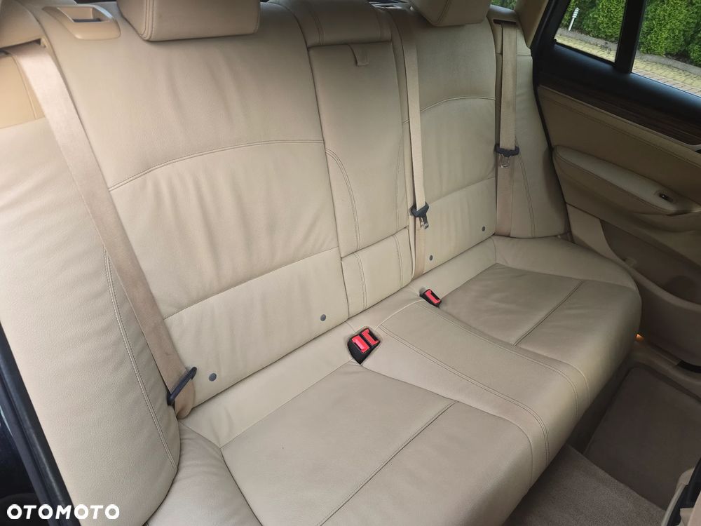 BMW X4 xDrive20i xLine - 28