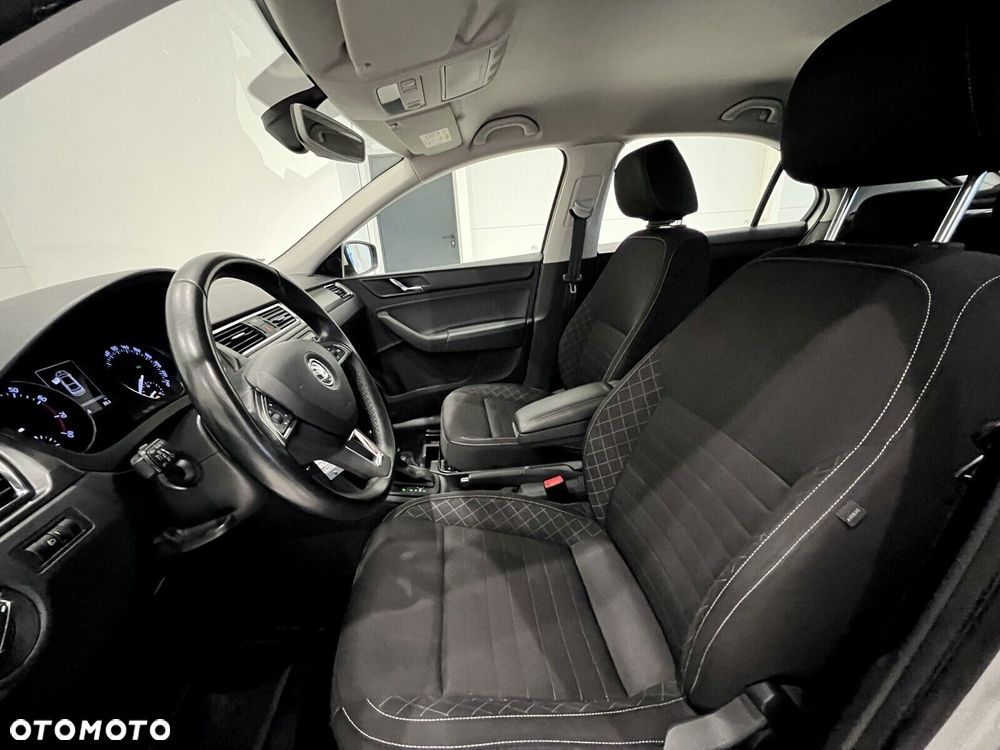 Skoda RAPID 1.2 TSI Style DSG - 9