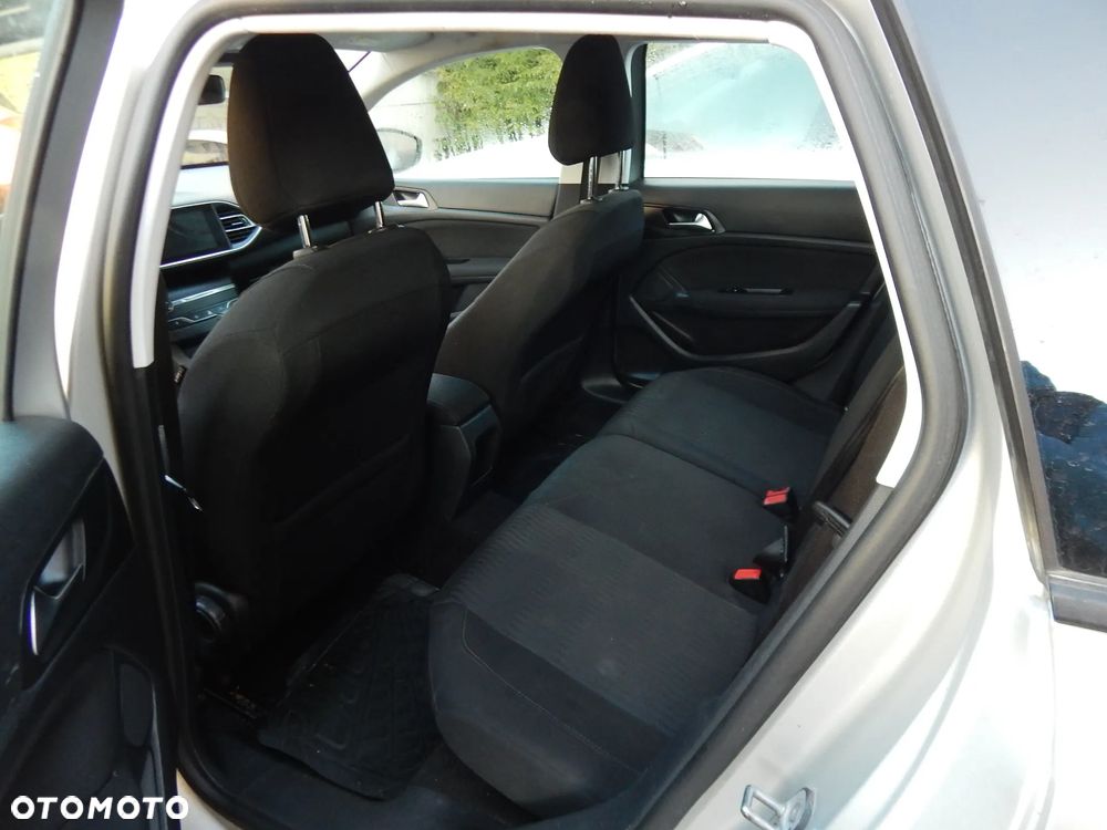 Peugeot 308 BlueHDi 100 Stop & Start Access - 11