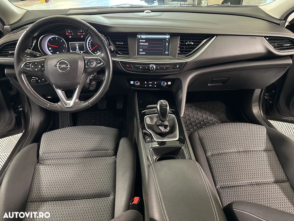 Opel Insignia - 10