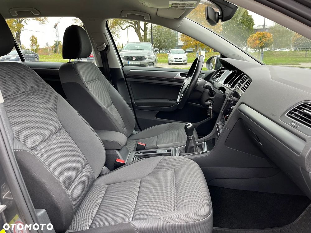 Volkswagen Golf 1.6 TDI BMT Comfortline - 17