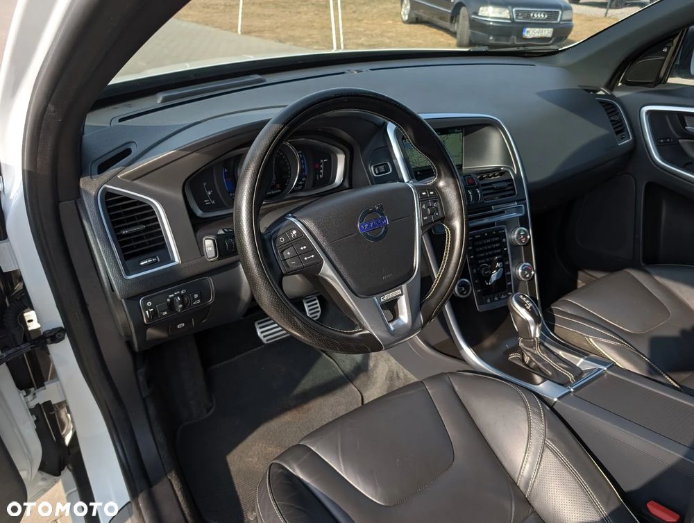 Volvo XC 60 D4 Geartronic RDesign - 21