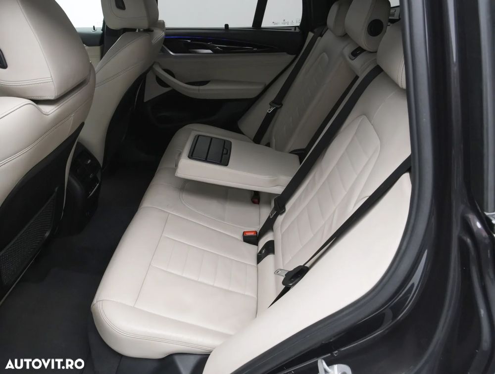 BMW X3 xDrive20d AT xLine - 15