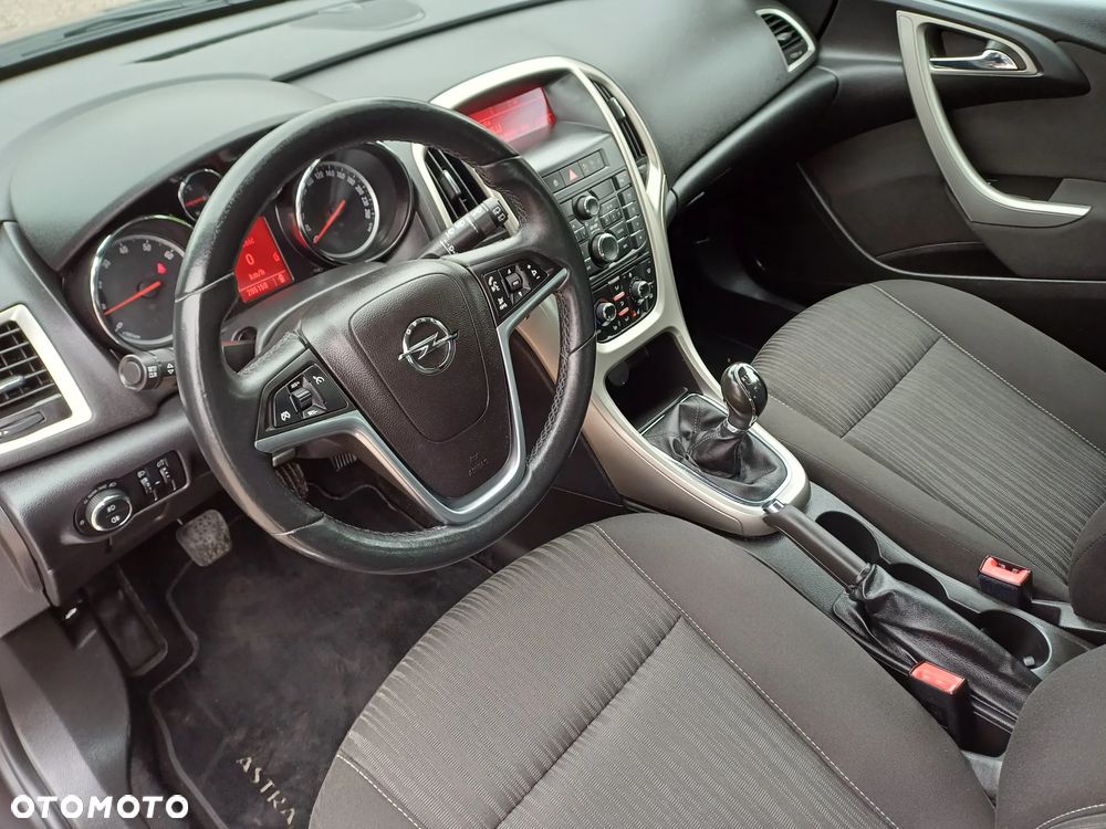 Opel Astra 1.4 T Enjoy - 4