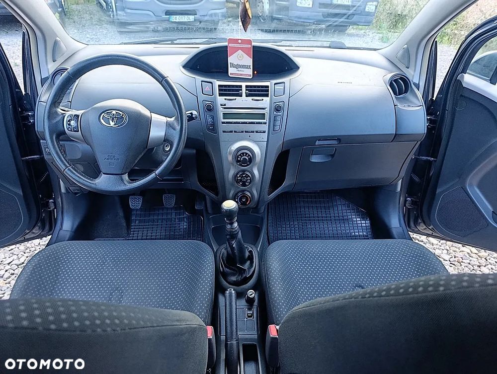 Toyota Yaris 1.33 Prestige - 13