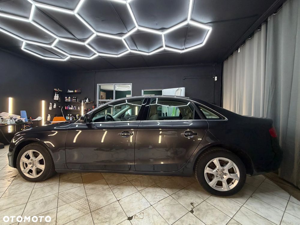 Audi A4 Limousine 2.0 TDI - 13
