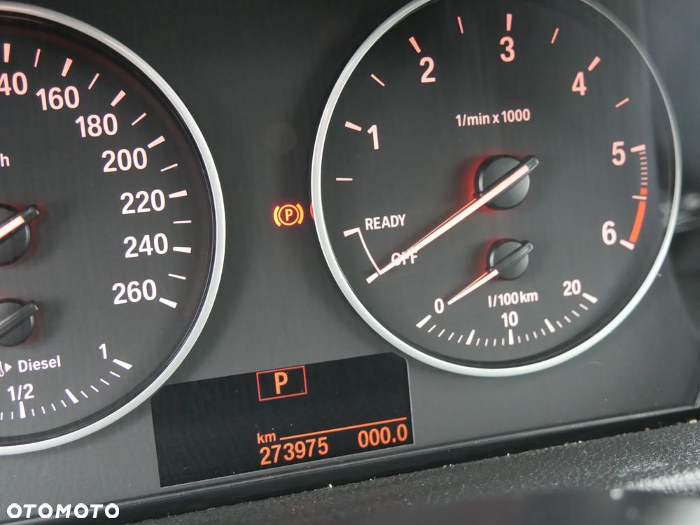 BMW Seria 2 218d Luxury Line - 9