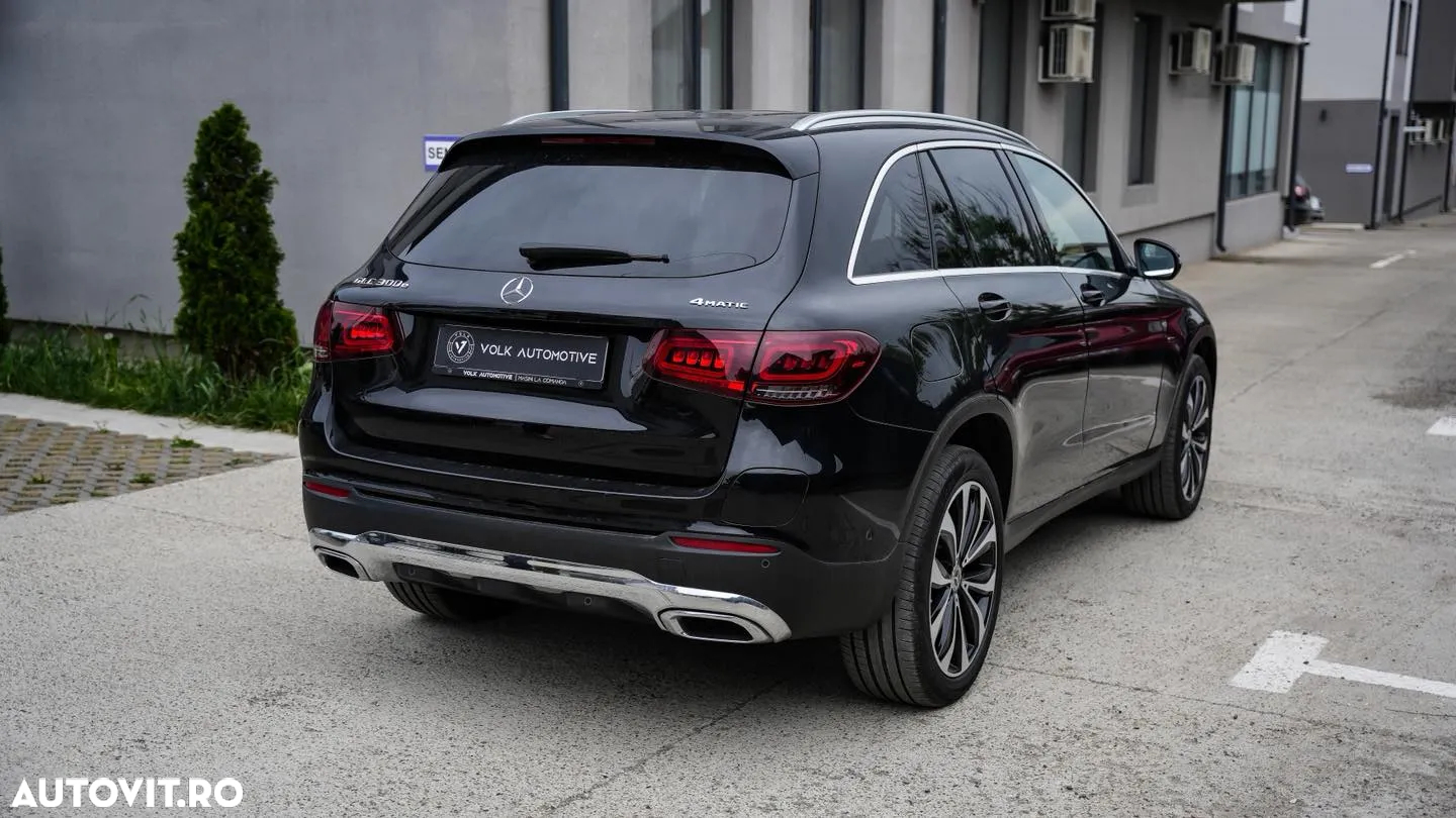 Mercedes-Benz GLC 300 e 4Matic 9G-TRONIC - 6