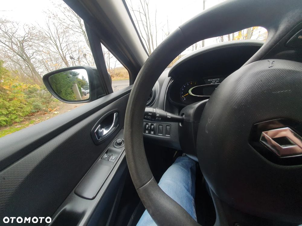 Renault Clio 1.2 16V 75 Life - 16