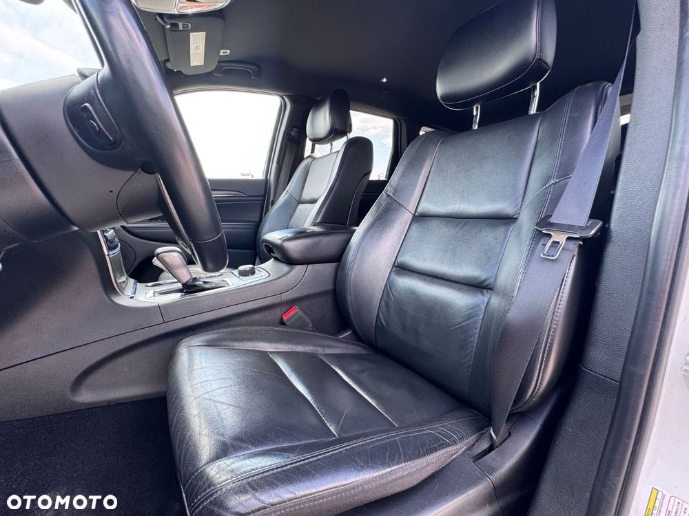Jeep Grand Cherokee - 15