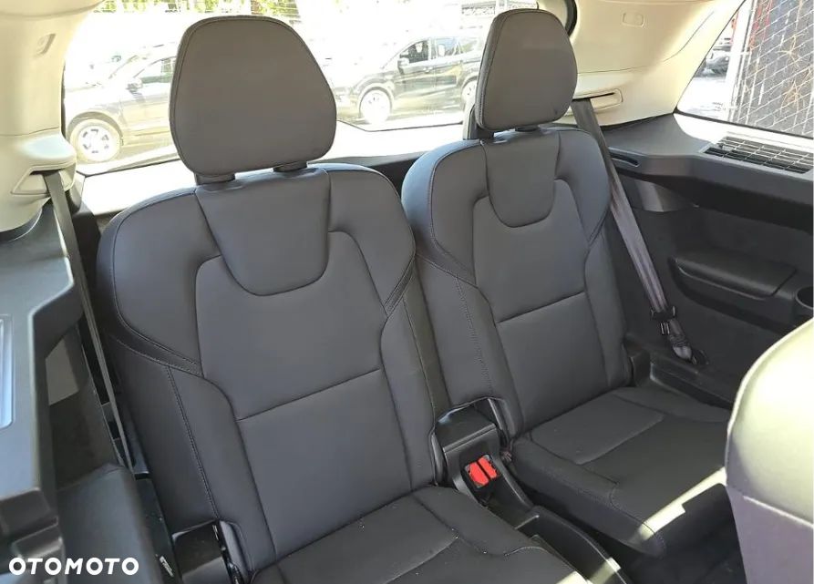 Volvo XC 90 - 12
