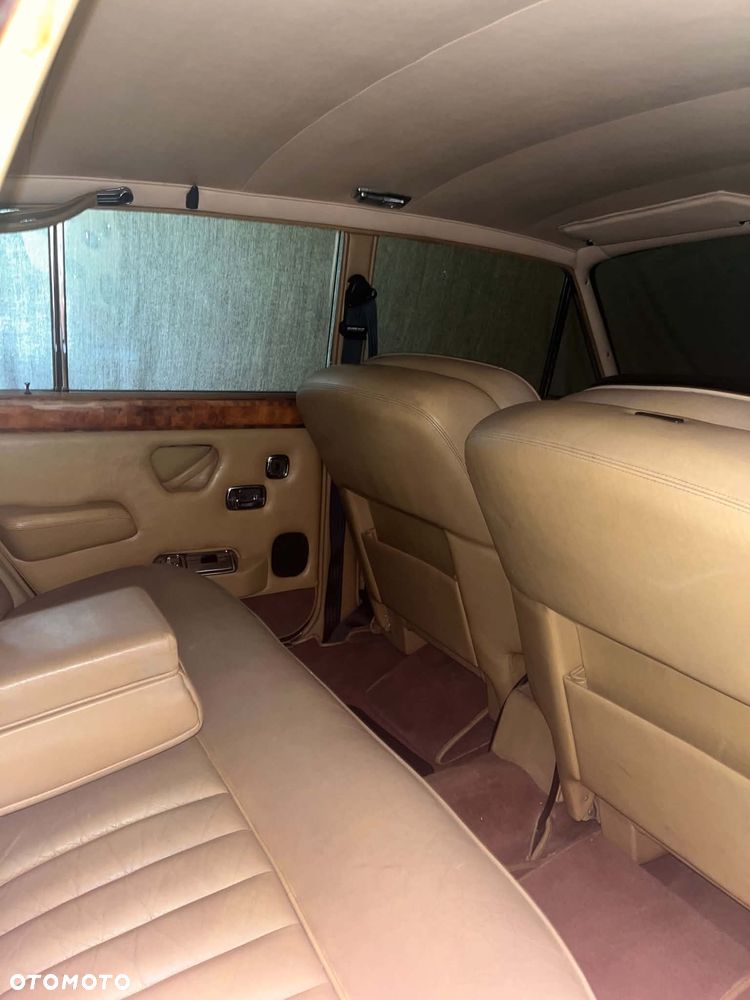 Rolls-Royce Silver Shadow - 2