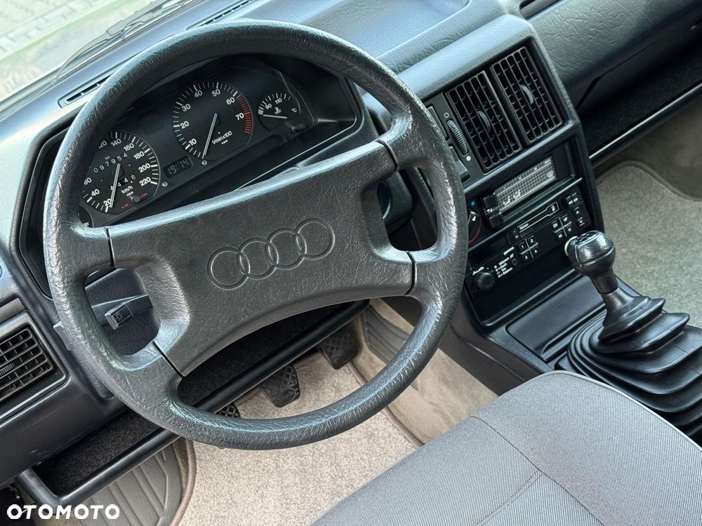 Audi 100 1.8 - 24