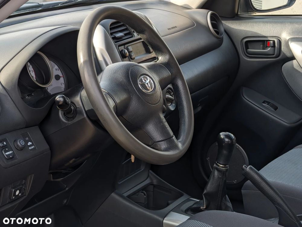 Toyota RAV4 4x2 - 21
