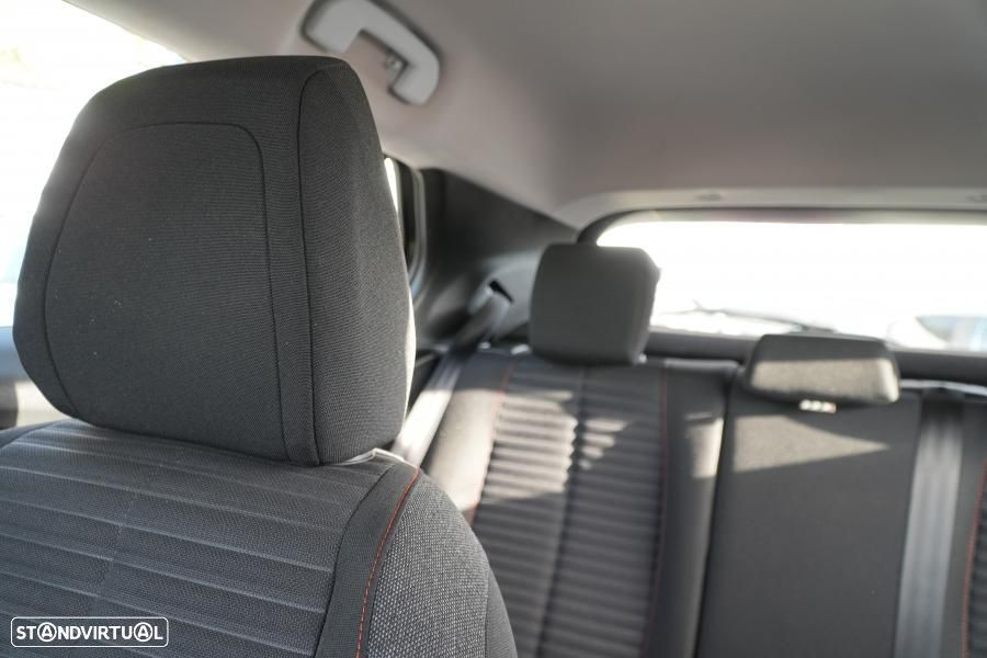 Peugeot 2008 1.2 PureTech Allure Pack EAT8 - 14