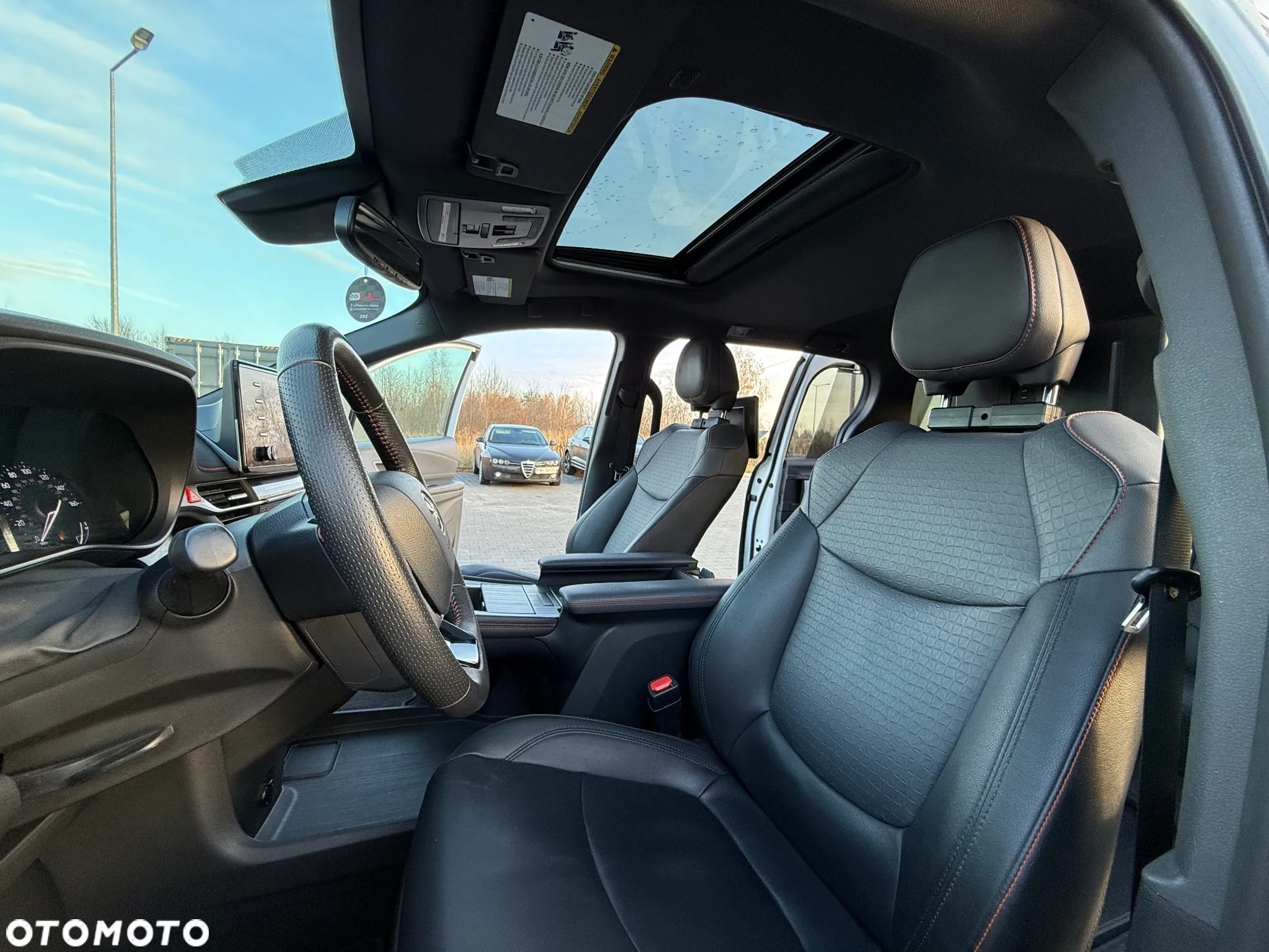 Toyota Sienna - 11