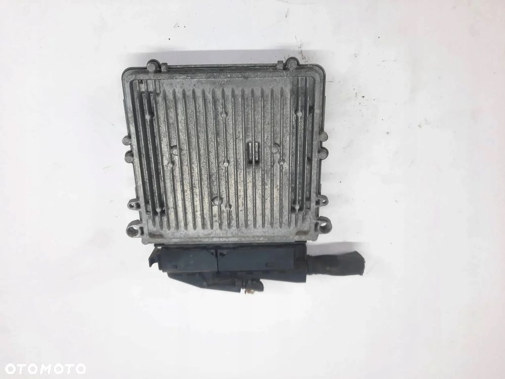 KOMPUTER STEROWNIK SILNIKA MERCEDES ML W164 3.0 CDI - 2