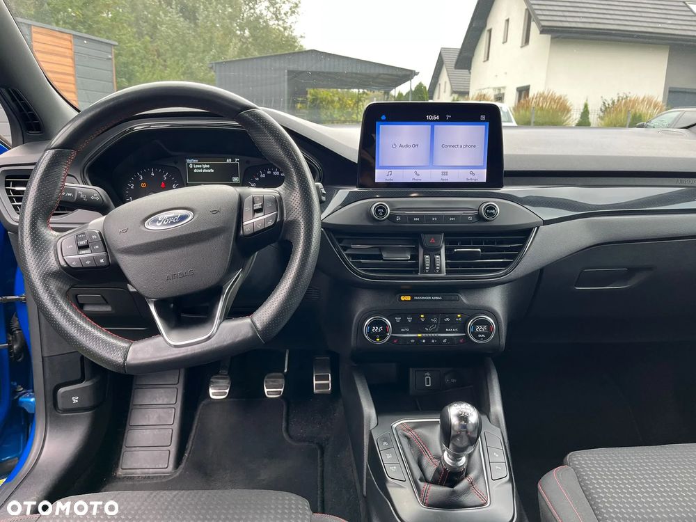 Ford Focus 1.5 EcoBoost ST-Line - 11
