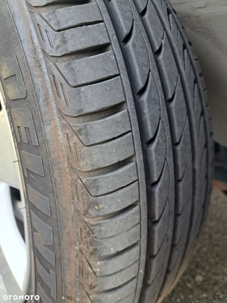 Mitsubishi Outlander 2.0 DID Intense + - 22